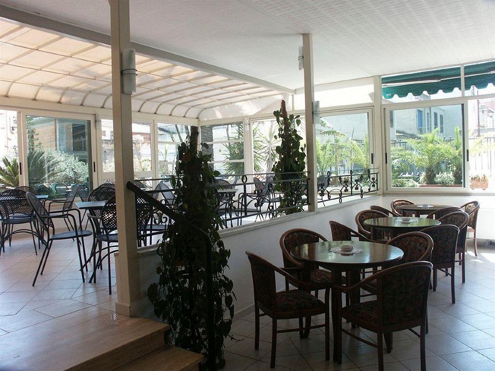Hotel Delle Palme Letojanni Exterior photo