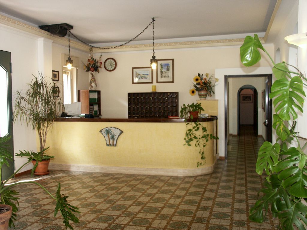 Hotel Delle Palme Letojanni Exterior photo